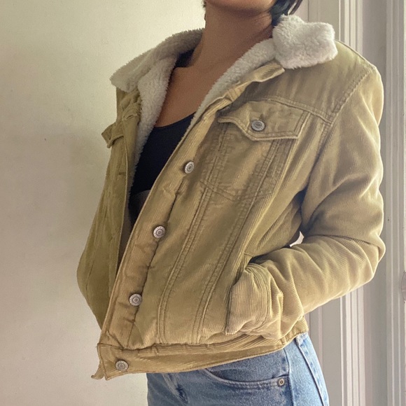 brandy melville tan corduroy jacket - Picture 2 of 4
